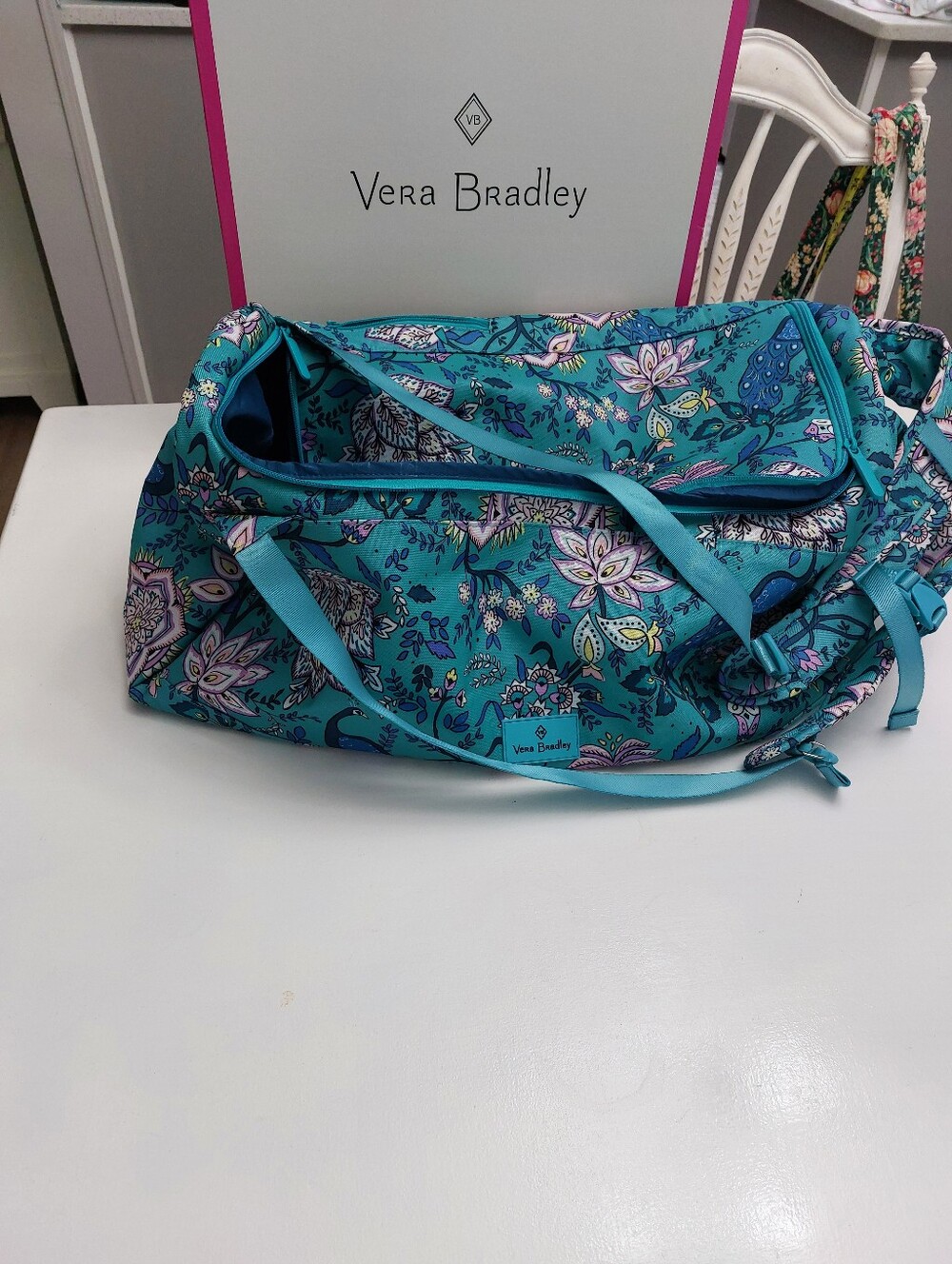 VERA BRADLEY LIGHTEN UP XL DUFFEL BACKPACK PEACOCK GARDEN NWOT